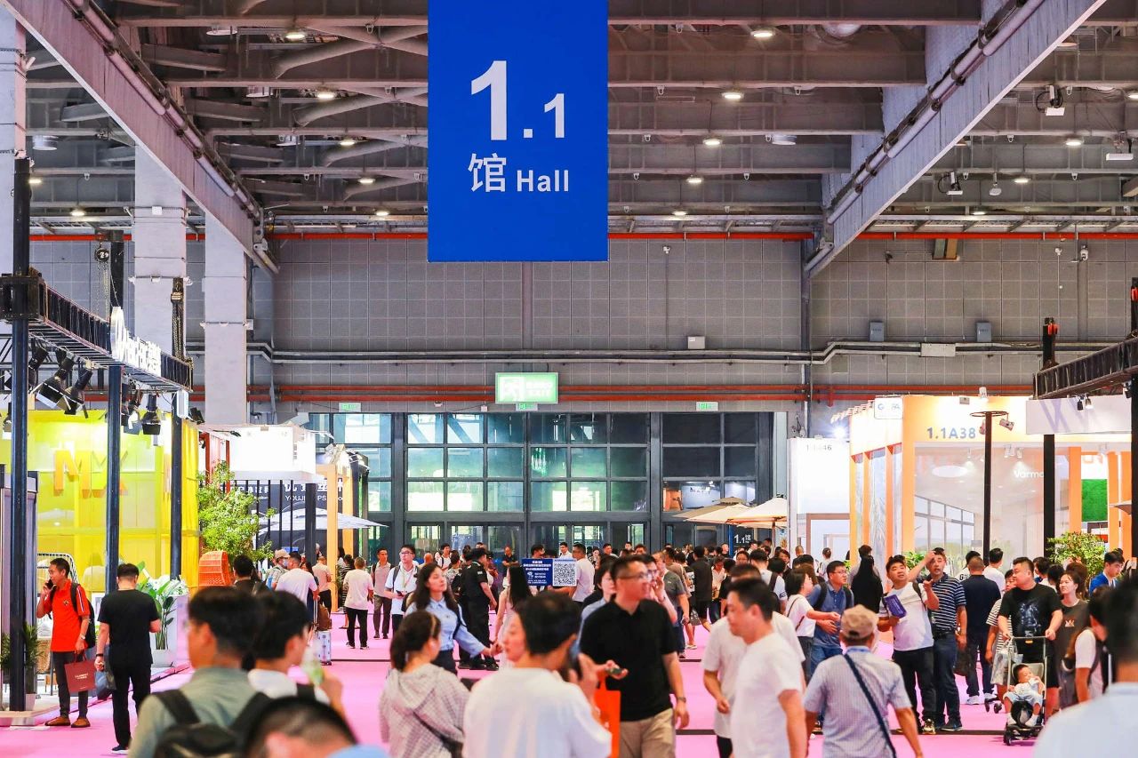 主办邀请您加入2025第56届上海国际家具展【金秋9月相聚】